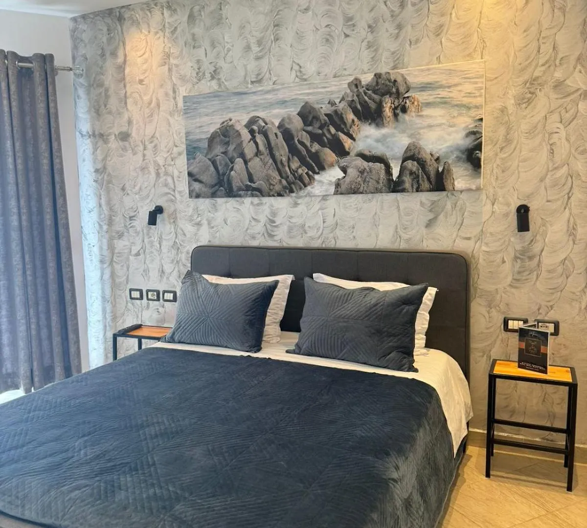 Hotel Ergi Durrës 3*,