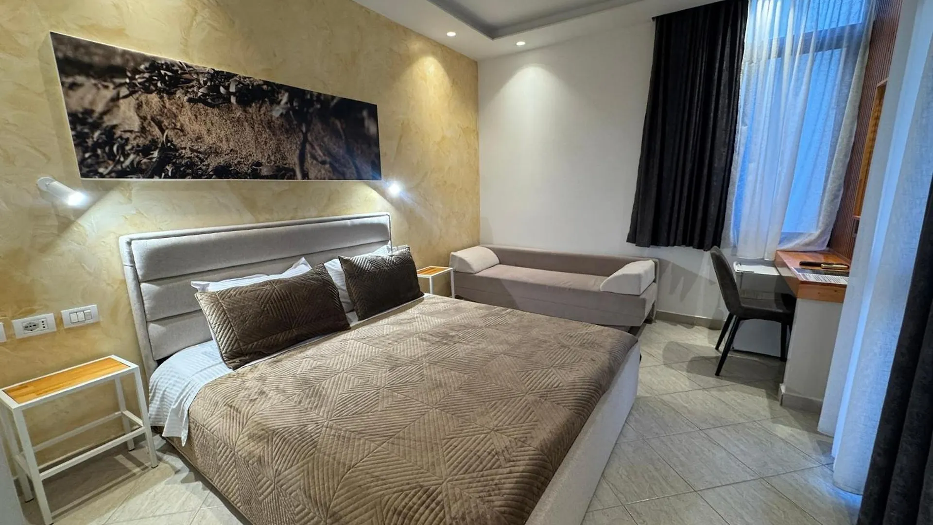 Hotel Ergi Durrës 3*,  Albanien